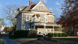 victorian home in Carthage, Missouri